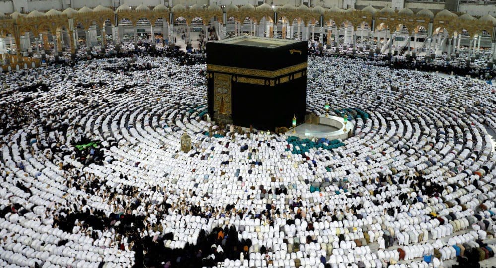 عمرة المضيف للمواطن والمقيم