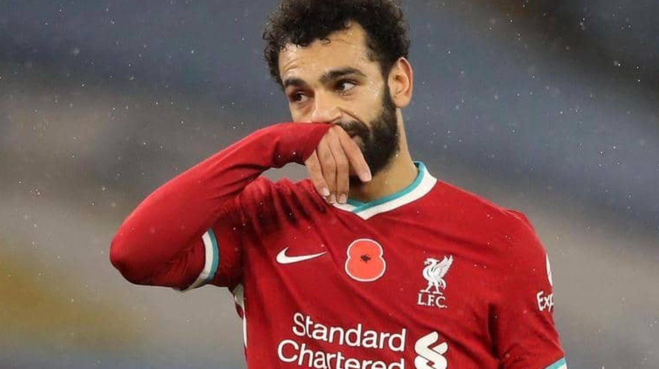 الصحف الإنجليزية تنصف محمد صلاح بعد إهداره هدفين سهلين