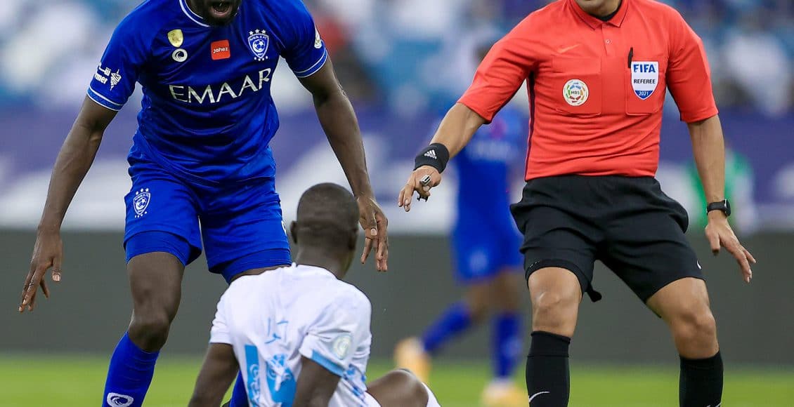 مباراة الهلال والاستقلال