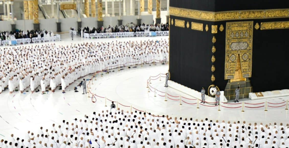 جدول أئمة المسجد الحرام رمضان 1443 لصلاة التراويح والتهجد
