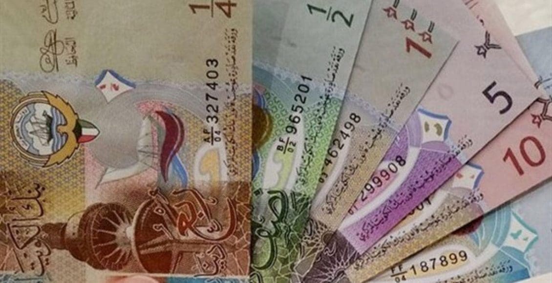 سعر الدينار مقابل الدولار الأمريكي| وتسجيله مستوى تاريخي عير مسبوق أمام الجنيه المصري