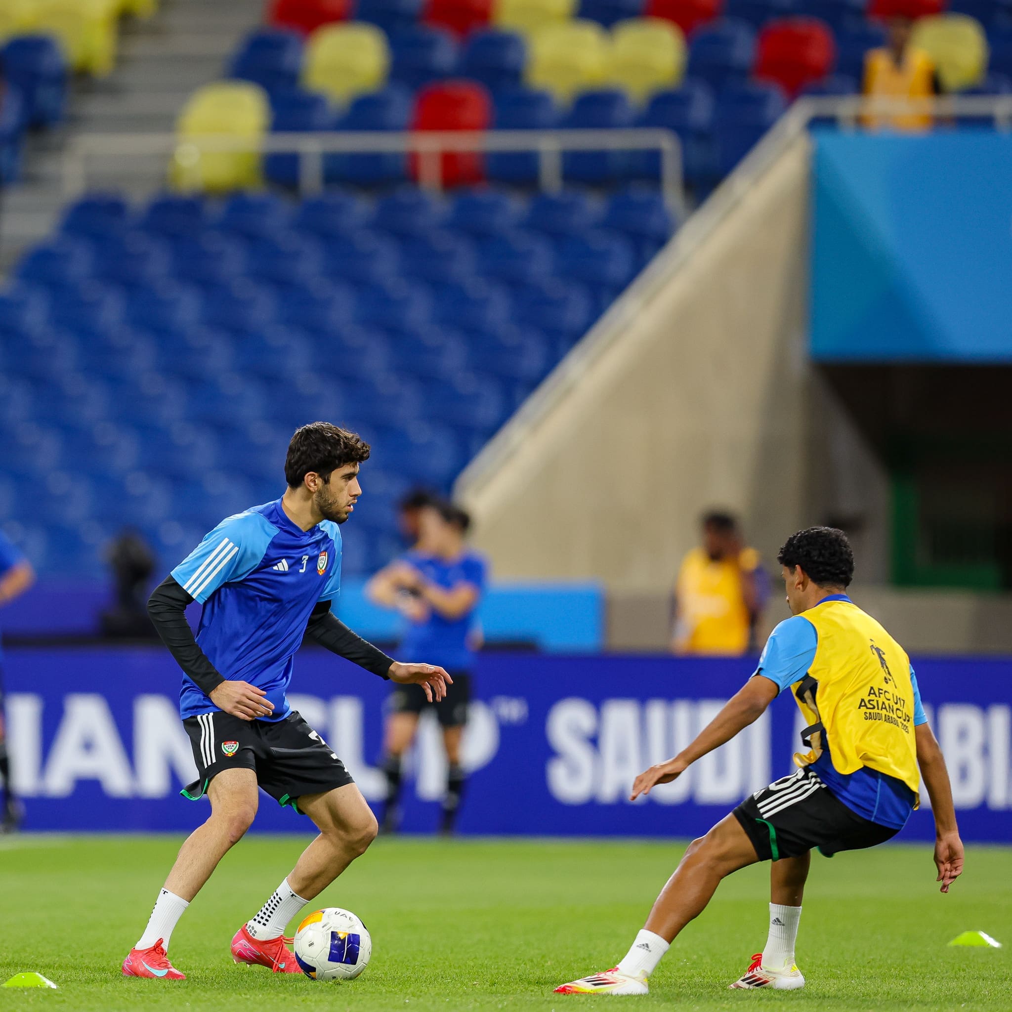 أسماء لاعبي منتخب الإمارات للناشئين 2025 والأندية اللتي يلعبون لها