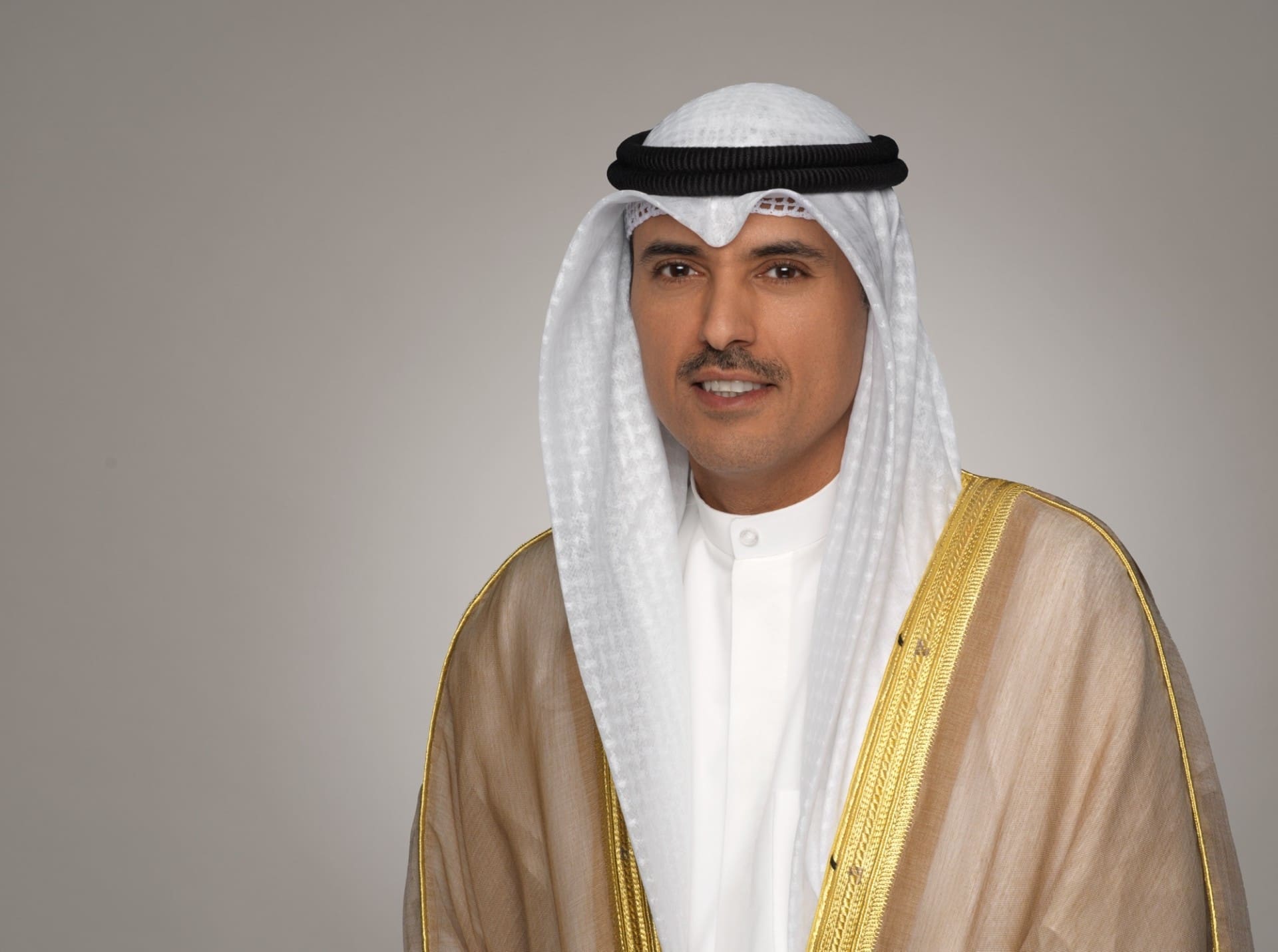محافظ الأحمدي الحالي الشيخ حمود جابر الأحمد الصباح