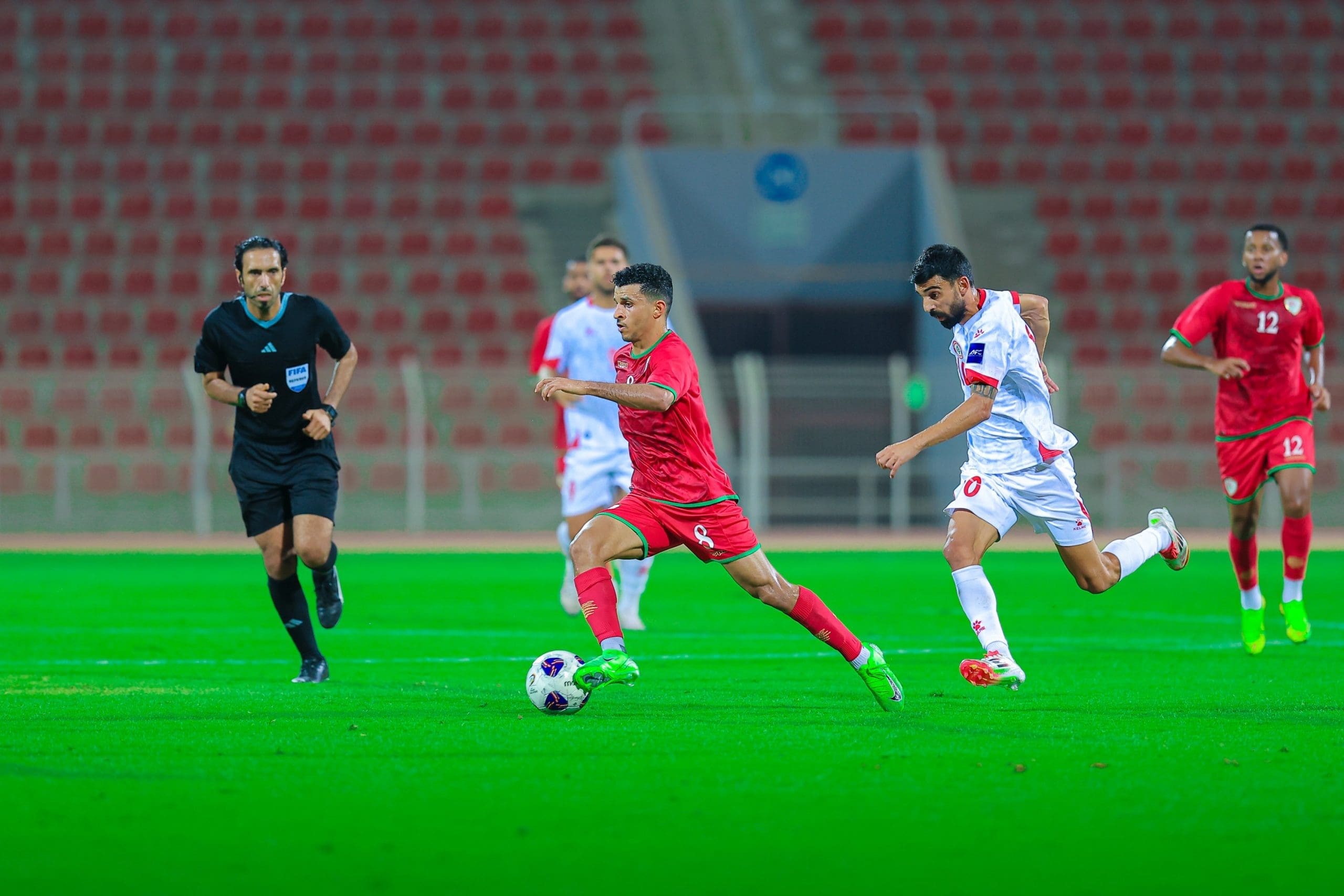 مباراة عمان والأردن في تصفيات كأس العالم