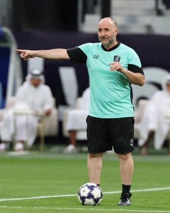 تدريبات الدحيل اليوم بقيادة مديره الفني قبل المباراة على ملعب المملكة أرينا